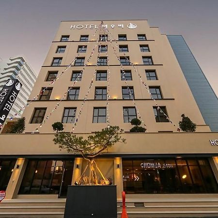Yeoubi Hotel Changwon Exterior photo