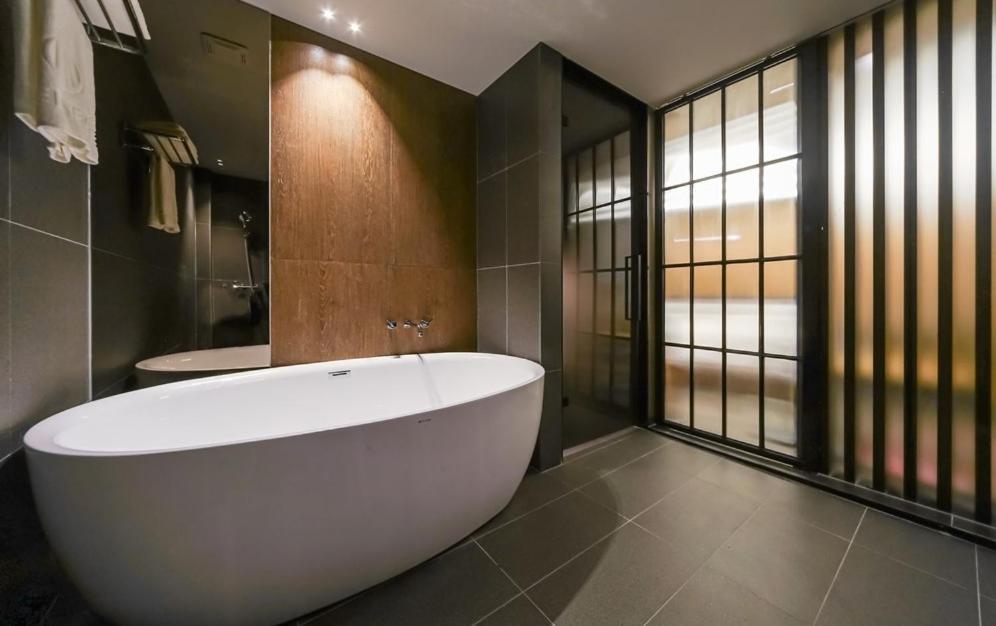 Yeoubi Hotel Changwon Exterior photo
