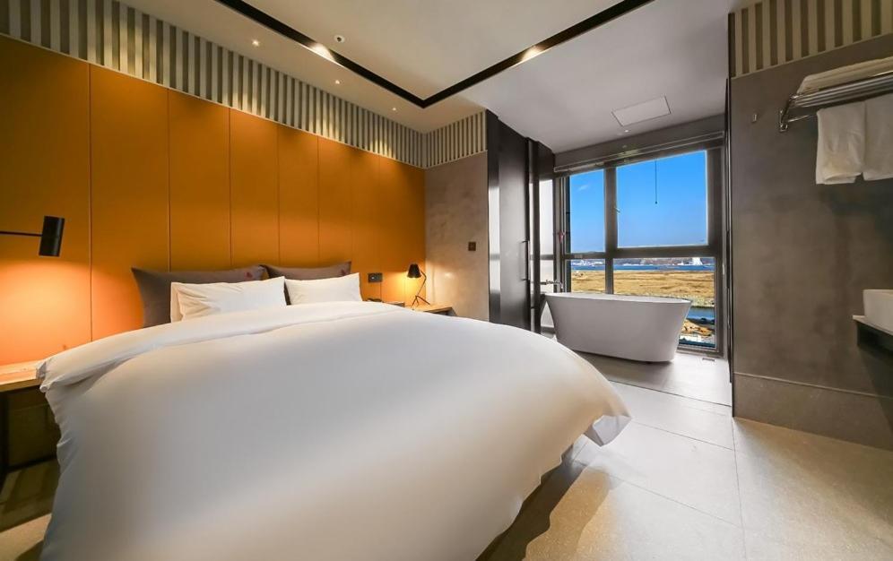 Yeoubi Hotel Changwon Exterior photo